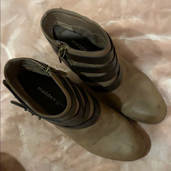 Madden Girl brown booties,size 8 - Picture 2 of 5